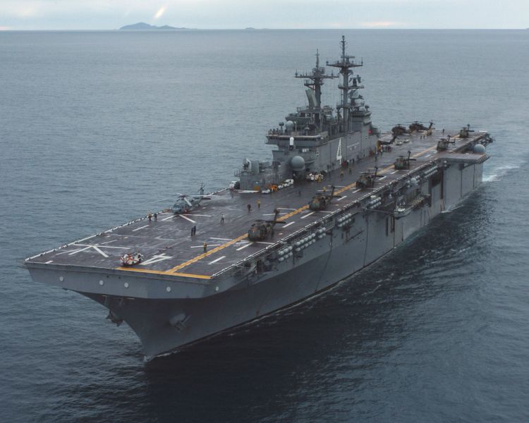 Image: USS Boxer (LHD 4)